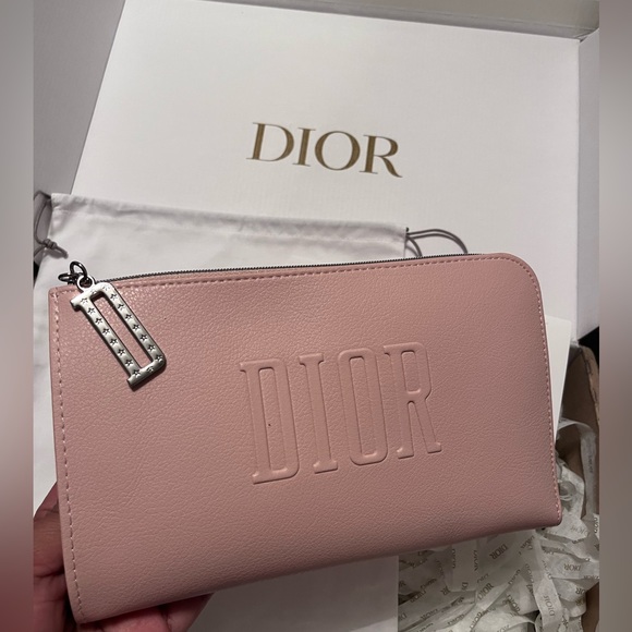 Accessories - Dior beaute pouch and dustbag
